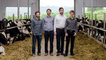 Daniel Schreck, Michael Schütze, Carsten Gieseler und Johannes Völker (v.l.n.r.) sind zwischen 24 und 34 Jahre alt und haben die Bauern-Softwareschmiede "Fodjan" in Dresden gegründet. Foto: Fodjan