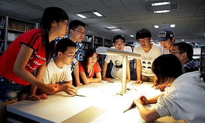Lernen von den Besten: Studenten in der Postech-Uni in Korea. Abb.: Postech