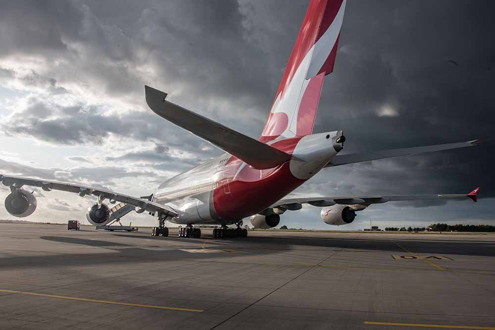 Ein Quantas-Airbus 380 schaffte von Dresden aus einen Rekordflug über 16.105 Kilometer nach Sydney. Foto: EFW
