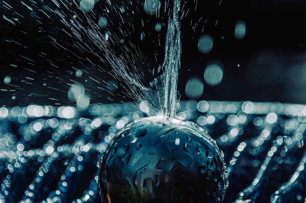 Wasserspender. Foto: wal_172619, Pixabay. Lizenz: Free use/Piaxabay-Lizenz, https://pixabay.com/service/license-summary/